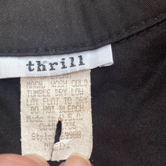 Thrill Womens Med Black Blazer. Button Front with 2 Pockets. - Picture 9 of 9